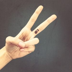 11 tatuaje minimaliste care te vor face să-ți dorești și tu unul 31 11313458 345117785698269 490483597 n