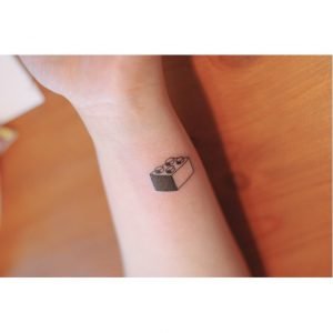 11 tatuaje minimaliste care te vor face să-ți dorești și tu unul 24 926556 539960299473746 695799116 n