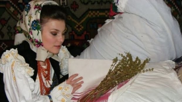 traditii sfandrei
