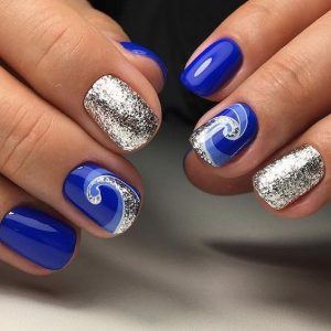 Modele de manichiură care vor fi la modă în anul 2019. Cea mai frumoasă selecție! 18 unghii albastre