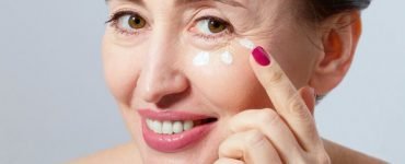 Cum să îți păstrezi colagenul: 5 antioxidanți esențiali pentru sănătatea pielii, părului și articulațiilor 10 schimbari piele menopauza