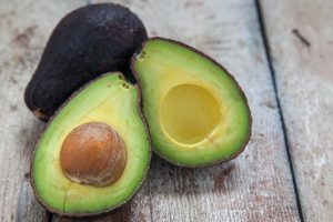 cum alegi un avocado