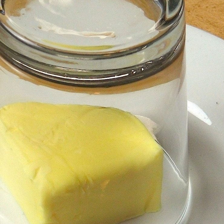 a pus un pahar peste unt. rezultatul te va face sa incerci si tu 1024x1024