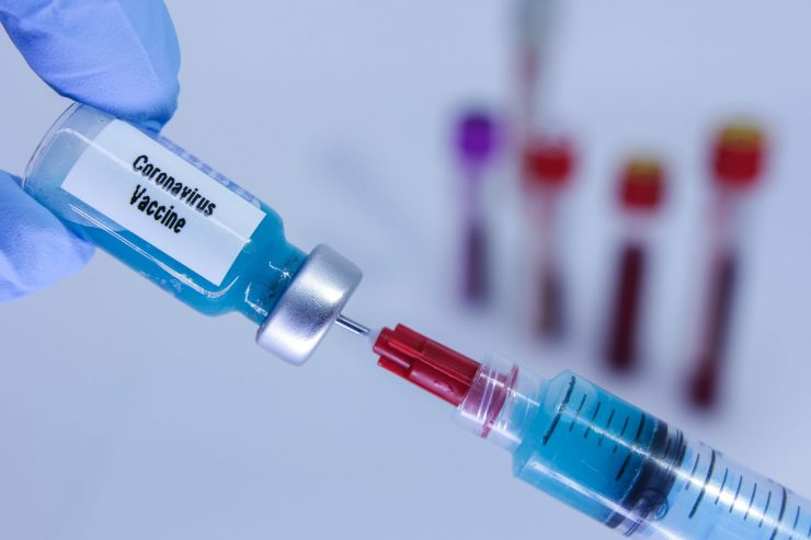 vaccin coronavirus toamna scaled 1