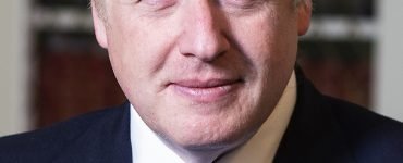 Boris Johnson official portrait cropped