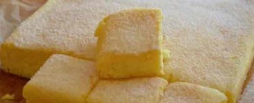 Se topește în gură bucățică cu bucățică – Prăjitură cu brânză rapidă și ușoară 696x418 1