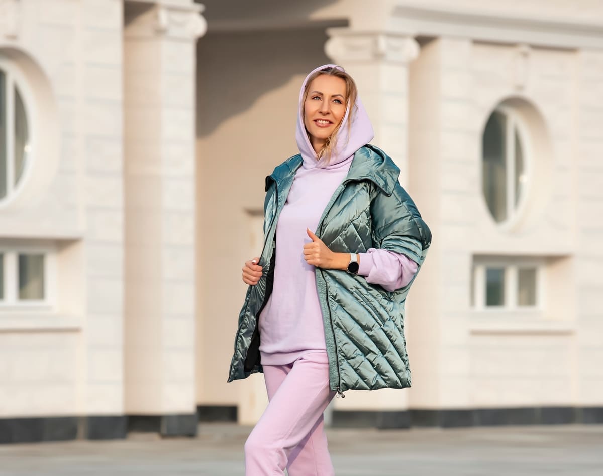 Trening Roz Oversize Trening damă oversized: Cum să-l porți cu stil și să păstrezi feminitatea